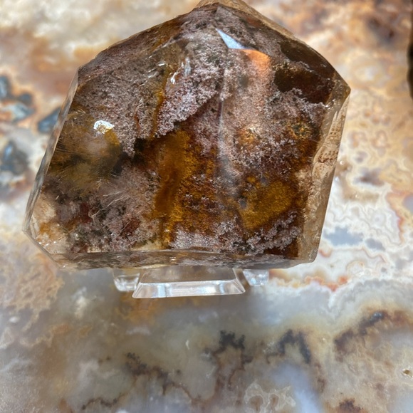 Stunningly gorgeous semi polished garden quartz - Picture 3 of 3